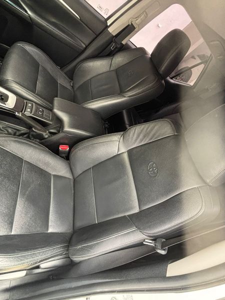 TOYOTA FORTUNER 2020 - imagen secundaria 1