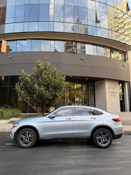 Mercedes Benz GLC300E 4Matic AMG LINE 2.0cc turbo - imagen secundaria 1
