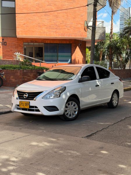 Nissan Versa Drive 2020 mecánico - imagen secundaria 2