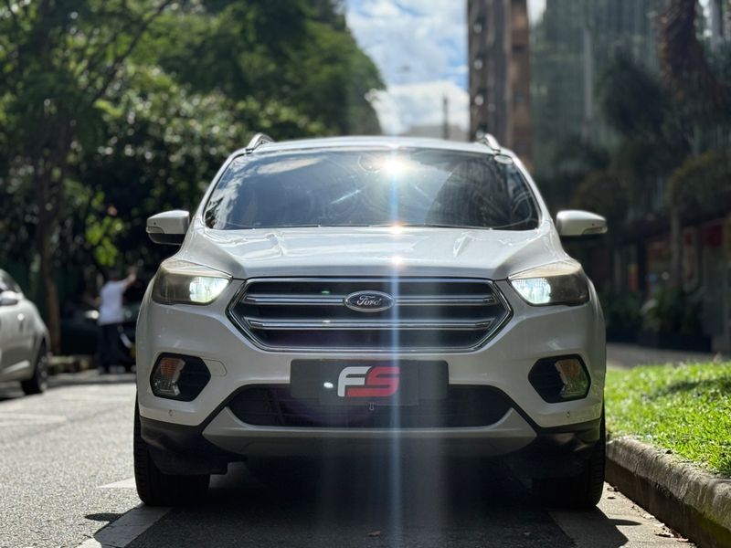 FORD ESCAPE TITANIUM 2017 - imagen secundaria 2