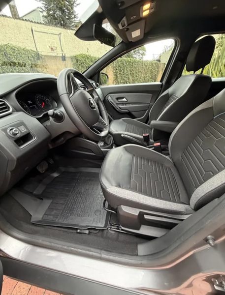 Renault Duster 1.3 T Iconic CVT - imagen secundaria 2