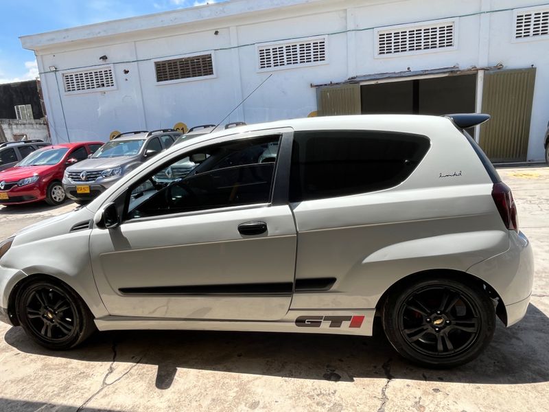 Chevrolet Aveo GTI Emotion 2011 - imagen secundaria 1