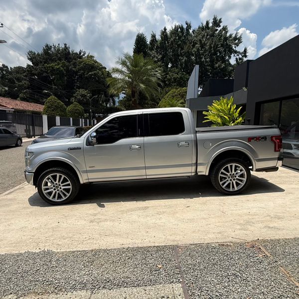Ford F-150 - 2016 - Blindado - imagen secundaria 2