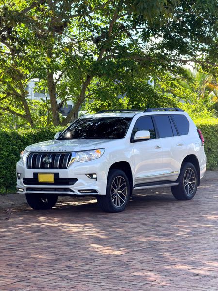 Toyota Prado txl 2019 diesel 3.0 4x4 - imagen secundaria 2