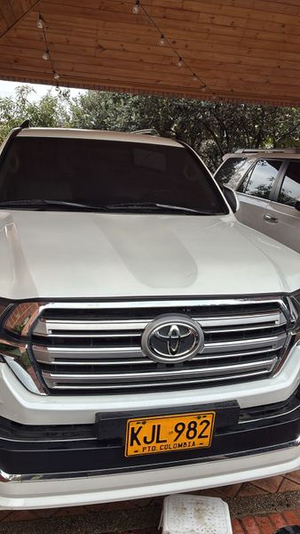 Toyota Sáhara LC200  VXR 2012 actualizada 23 - imagen secundaria 1