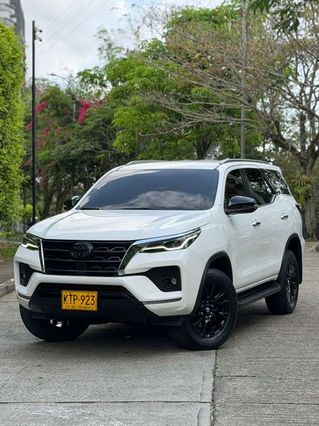Toyota Fortuner SRV 2021 gasolina