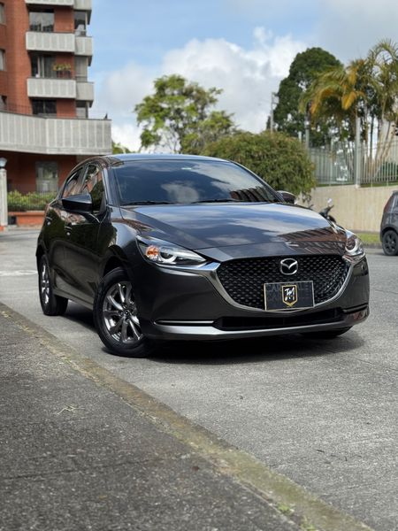Mazda 2 Touring AT 2022 - imagen secundaria 1