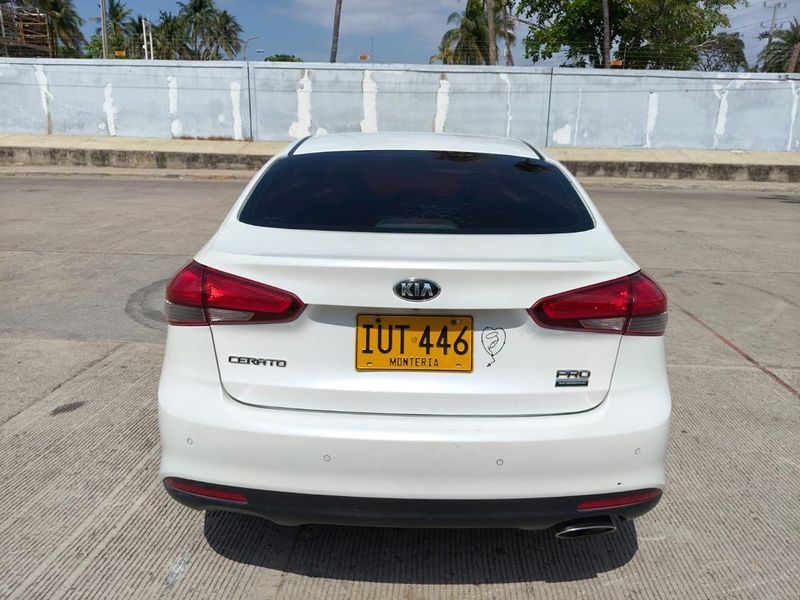 KIA CERATO PRO 2018 - imagen secundaria 1