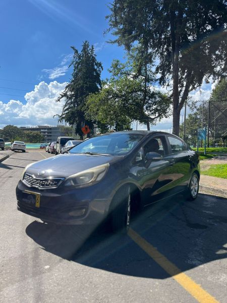 KIA RIO UB EX - 2013 - MT - BOGOTÁ - imagen secundaria 2
