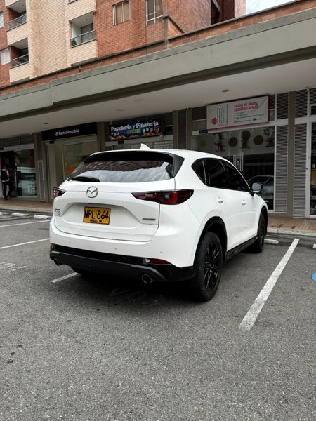 Mazda CX-5 Carbon Edition AWD 2025  Único dueo  Impecable - imagen secundaria 2