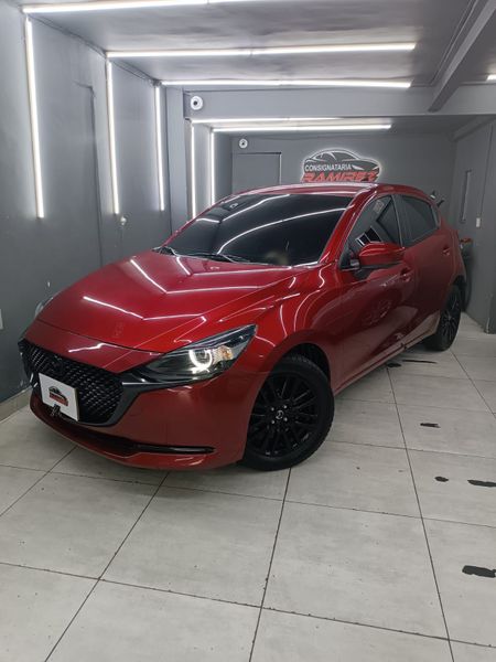 Mazda 2 Grand Touring LX - imagen secundaria 1