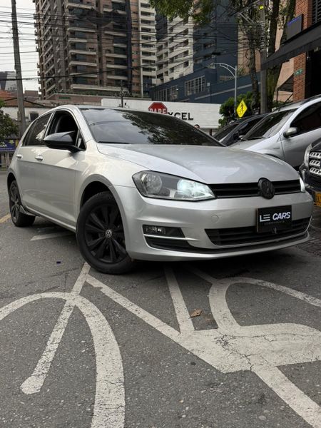 Volkswagen Golf Comfortline 2015 - imagen 1