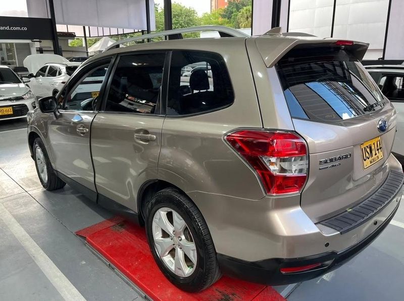 Subaru Forester Premium 2015 - imagen secundaria 1