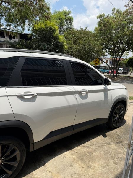 Chevrolet Captiva turbo modelo 2023 único dueo tránsito de Cali - imagen secundaria 1