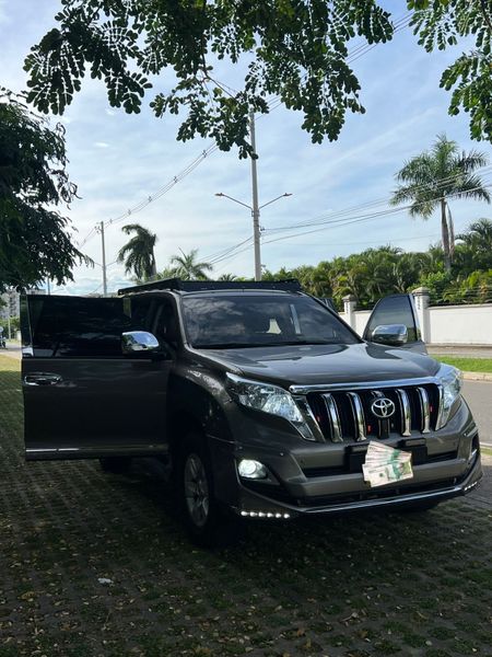 TOYOTA PRADO TXL - imagen secundaria 1