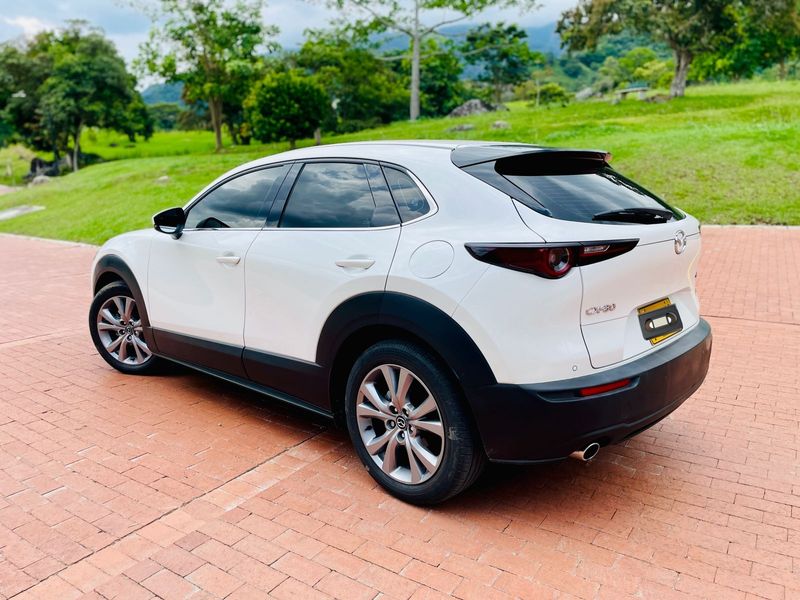 Mazda CX30  Grand Touring  2022 - imagen secundaria 1