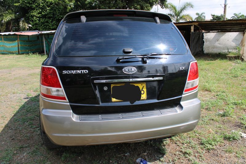 Kia Sorento EX 2007 - imagen secundaria 2