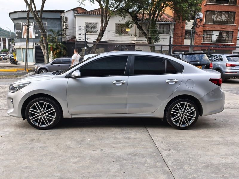 KIA RIO EMOTION 1.4 MECÁNICA 2018 - imagen secundaria 1