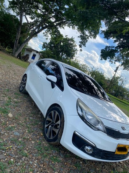 Kia Rio R 2018 - imagen secundaria 1