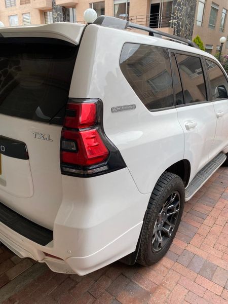Toyota Prado TXL 2024 - imagen secundaria 2