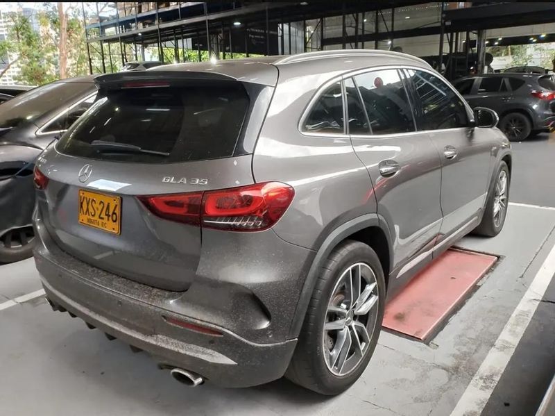 Mercedes Benz GLA35 AMG 4Matic 2022 - imagen secundaria 1
