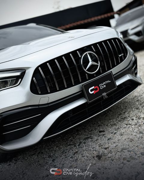 Mercedes Benz AMG GLA 35 4MATIC - imagen secundaria 1
