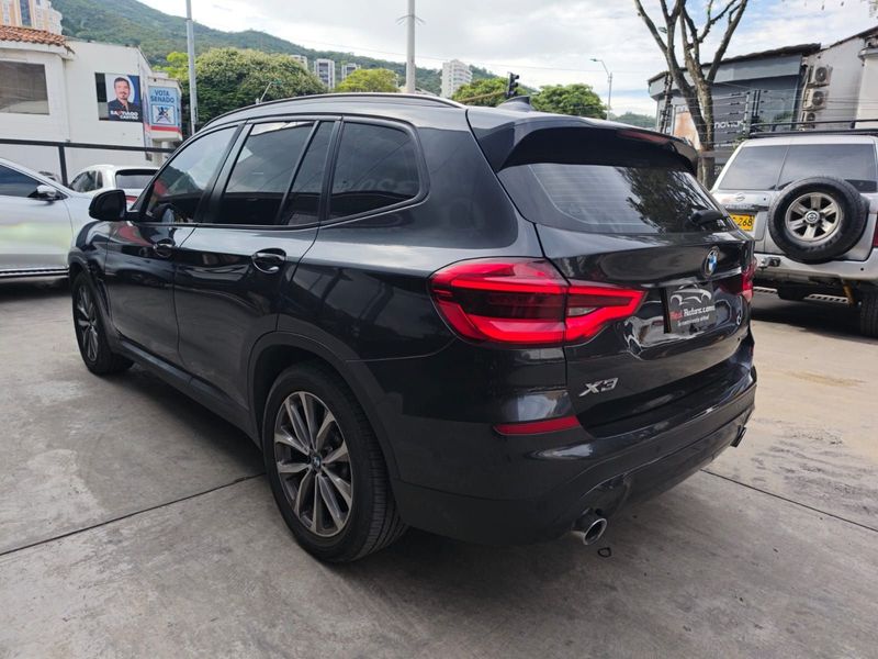 BMW X3 xDrive30i 2.0 TURBO 4X4 2019 - poco km - imagen secundaria 2