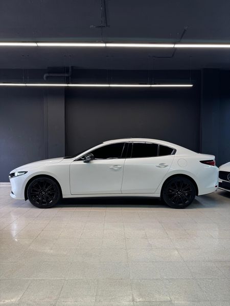 MAZDA 3 GRAND TOURING CARBON LX 2025 - imagen secundaria 2