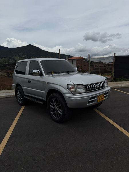 Toyota Prado sumó 2008 - imagen secundaria 1