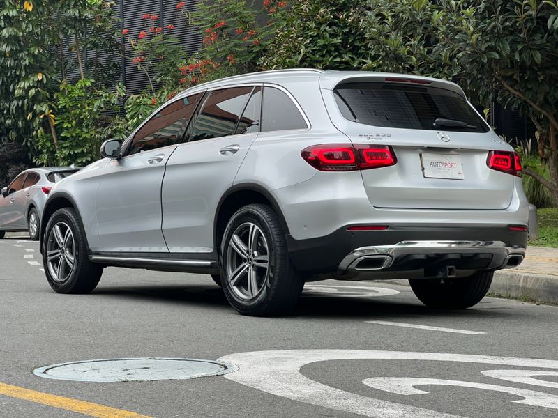 Mercedes-Benz GLC 300 4Matic 2020 - imagen secundaria 2