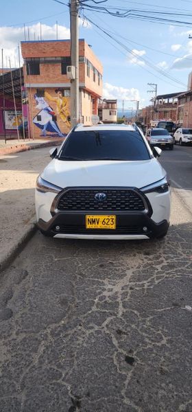 Toyota corolla cross Hybrid- solo 15 mil ks- se vende por no uso - imagen 1