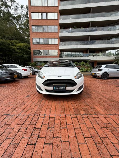 Ford Fiesta SE 2015 Automático Segundo Dueno - imagen secundaria 1