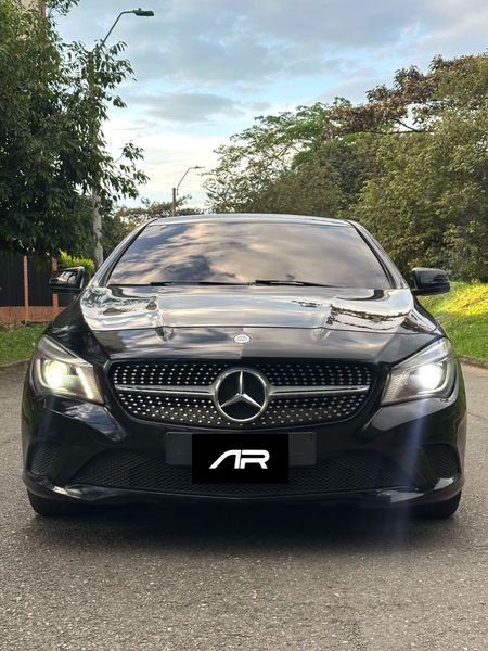MERCEDES BENZ CLA200 2014 - imagen secundaria 1