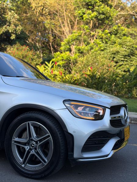 MERCEDES BENZ GLC 300 4MATIC - imagen secundaria 2