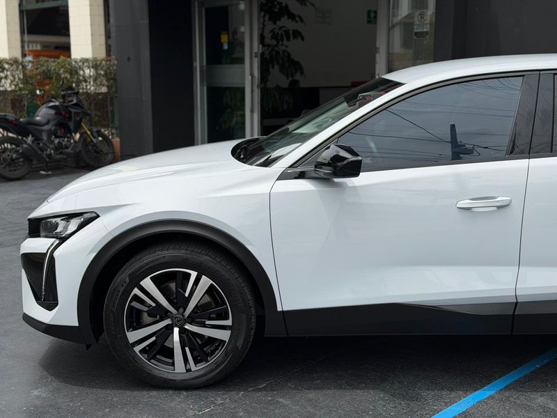 Peugeot 408 1.6 Allure - imagen secundaria 1