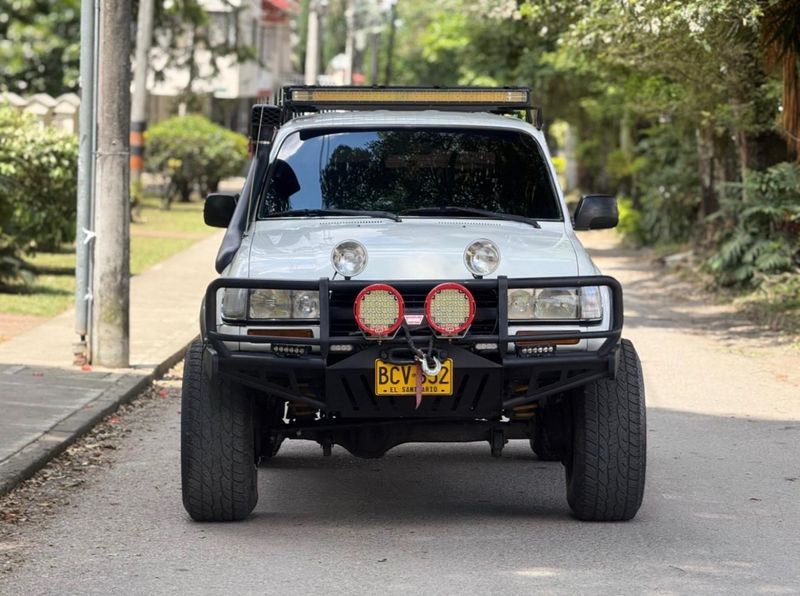 SE VENDE JOYA 4X4   Toyota Land Cruiser 1994 - imagen secundaria 1