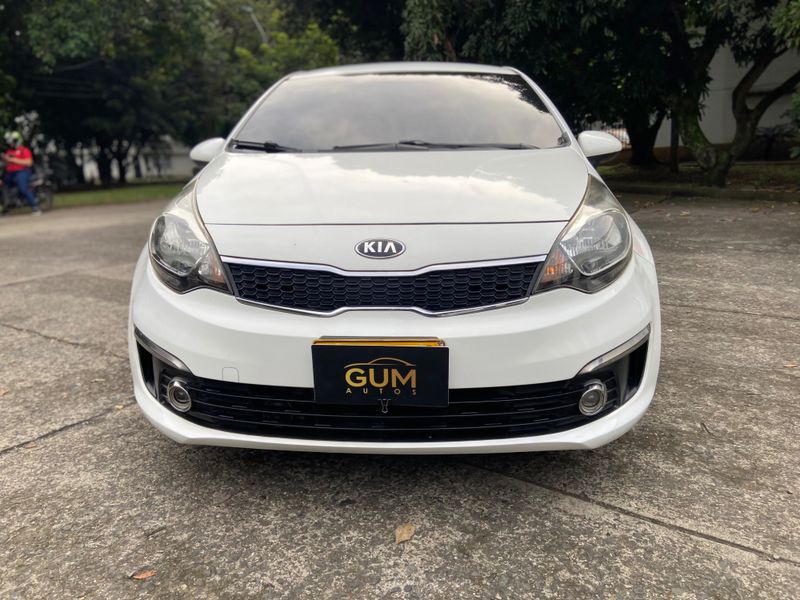 Kia Rio Space 2018 automático - imagen secundaria 1