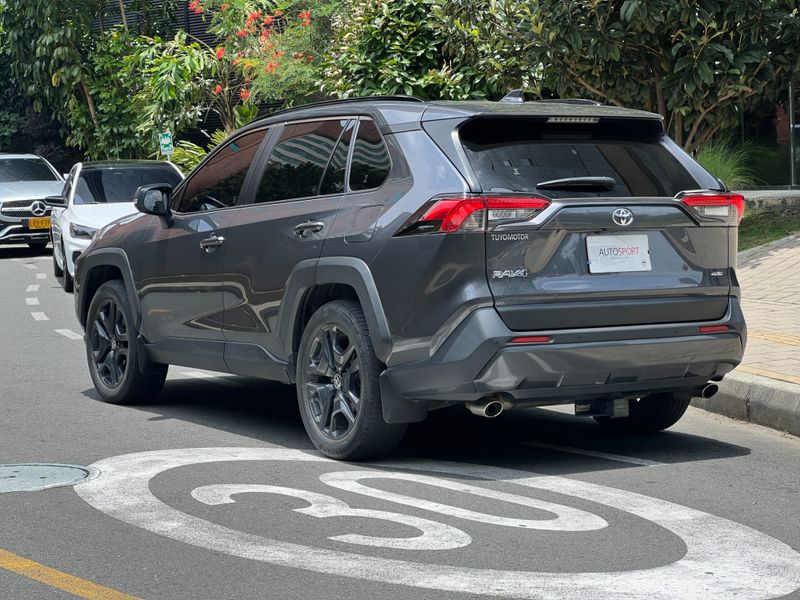 Toyota Rav4 2.5 XROAD 2022 - imagen secundaria 2