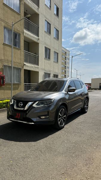 Nissan X-trail exclusive 2018 - imagen 1
