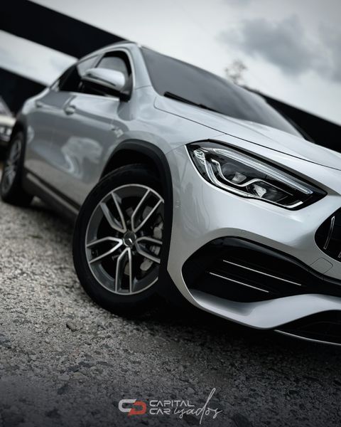 Mercedes Benz AMG GLA 35 4MATIC - imagen secundaria 2