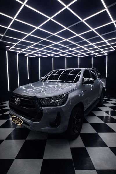 TOYOTA HILUX - imagen secundaria 1