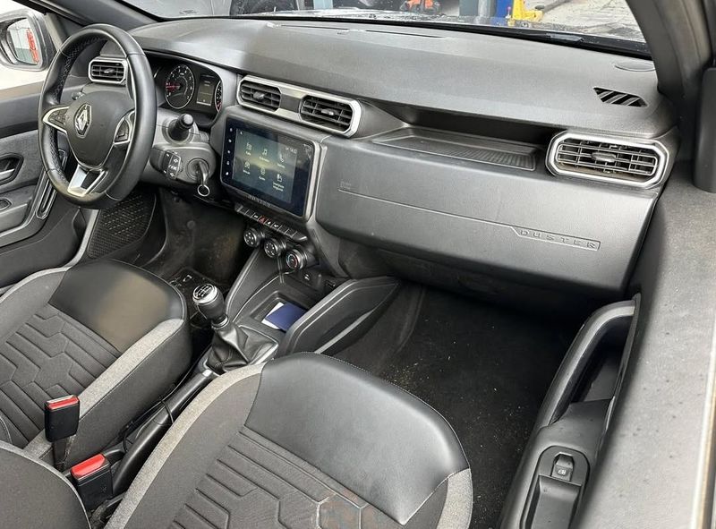 Renault Duster intens 2023 - imagen secundaria 1