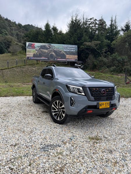NISSAN FRONTIER PRO 4x VERSIÓN TOPE GAMA - imagen secundaria 2