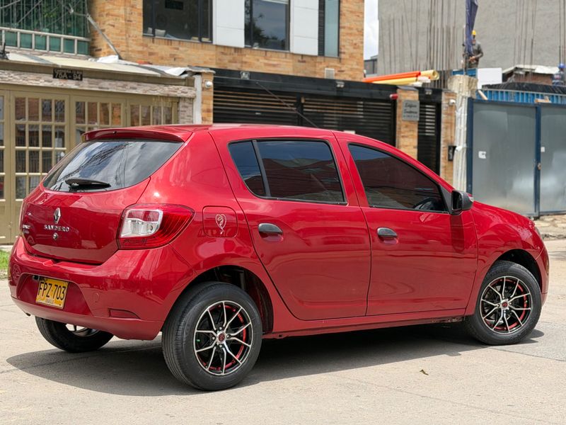 Renault Sandero Expression 2019 Segundo Dueo - imagen secundaria 2