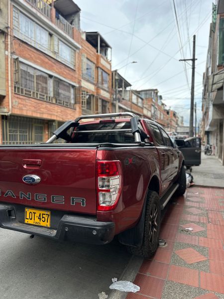 FORD RANGER XLT 2023 4x4 DIESEL - imagen secundaria 2