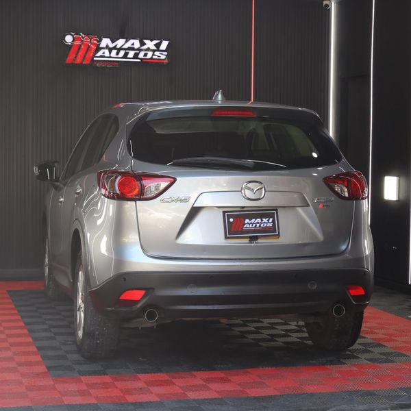Mazda CX5 Touring 2.000 cc Automática 4x2 - imagen secundaria 2