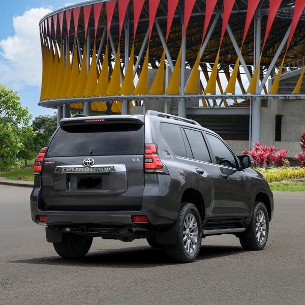 TOYOTA PRADO VX 2019 - imagen secundaria 2