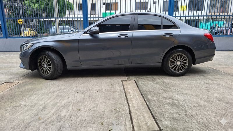 Mercedes Benz C180 modelo 2015 ÚNICA DUEA - imagen secundaria 1