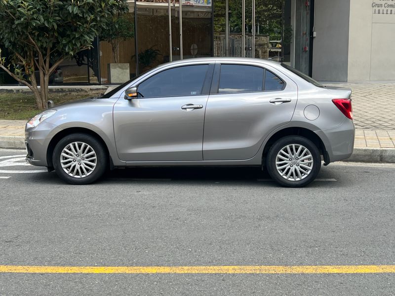 Suzuki Swift Dzire 2022 - imagen secundaria 1