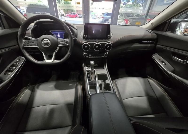 Nissan Sentra SR 2023 - imagen secundaria 2
